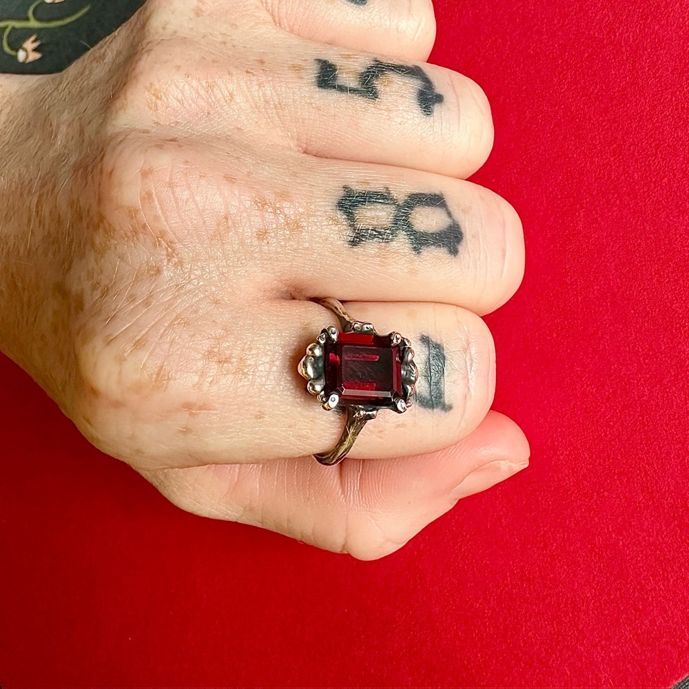 Bloodmilk ring